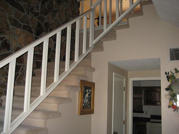 3rd image of 13408 Sunset Canyon Dr NE