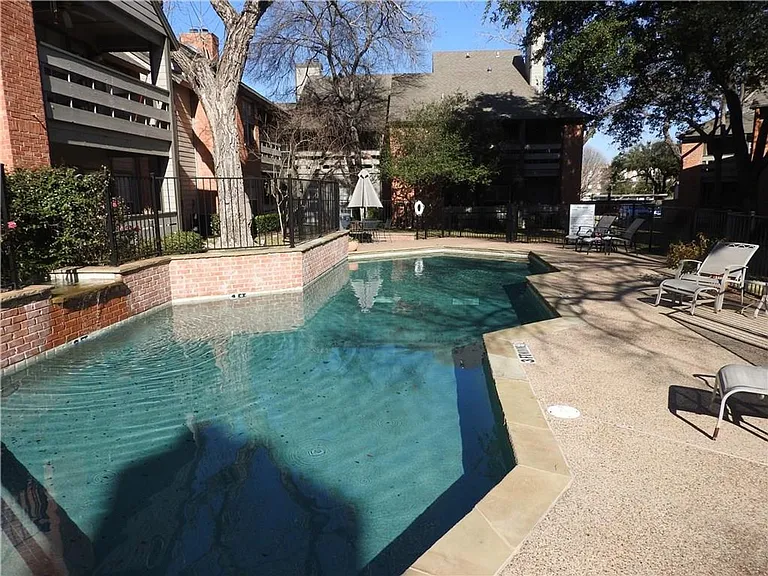 248 Jefferson Pkwy — Photo 22