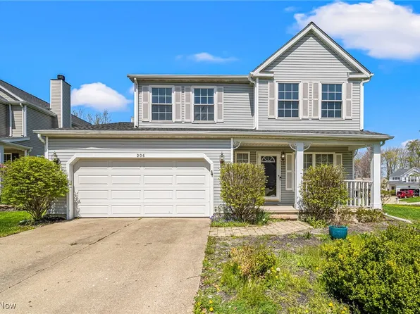 206 Woodbridge Ln, Chardon, OH 44024