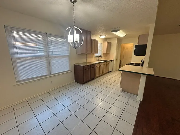 8728 Elbe Trl — Photo 5