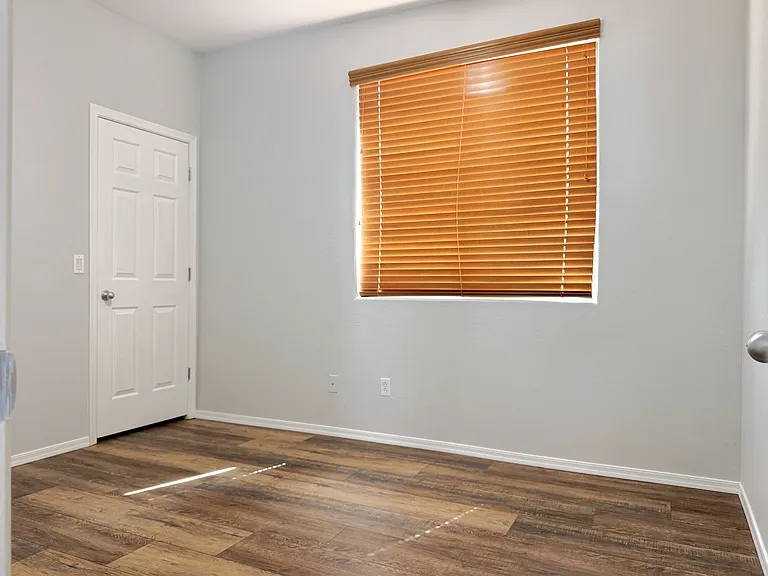 1287 E Julian Dr — Photo 12