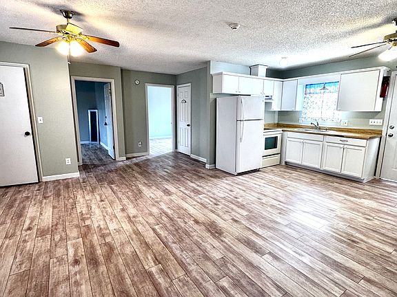 4th image of 423 Smartt Station Rd