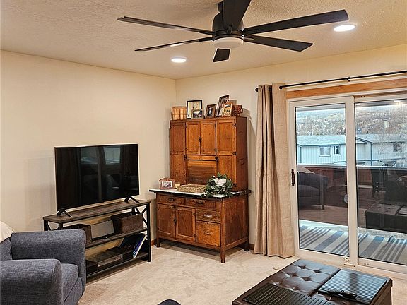3rd image of 371 W 4th St #304