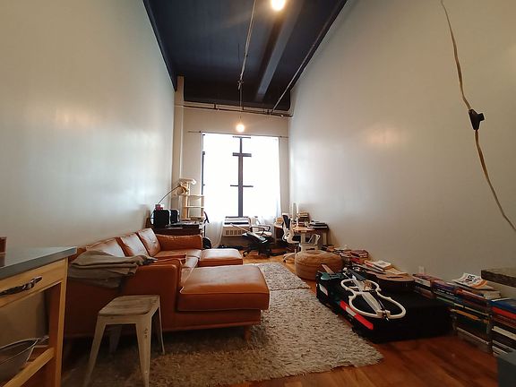2nd image of 41 Kosciuszko St APT 117