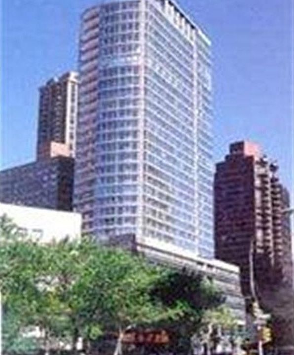 1st image of 1965 Broadway APT 21J
