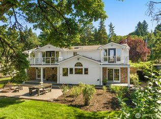 11216 E Riverside Dr, Bothell, WA 98011