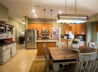 809 Loftin St, Crowley, TX 76036
