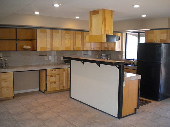 3rd image of 2016 E Karen Dr