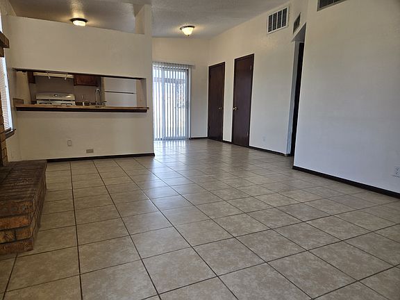 4th image of 1392 Trudy Elaine Dr APT C