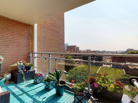 4th image of 4740 Roanoke Pkwy APT 805