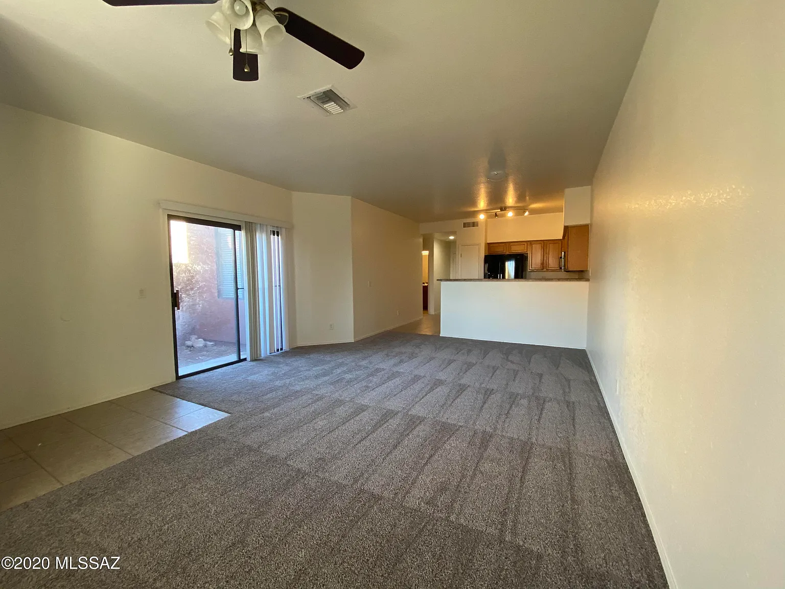 3 bed, 2.0 bath, 1464 sqft, $1,875 — Photo 1