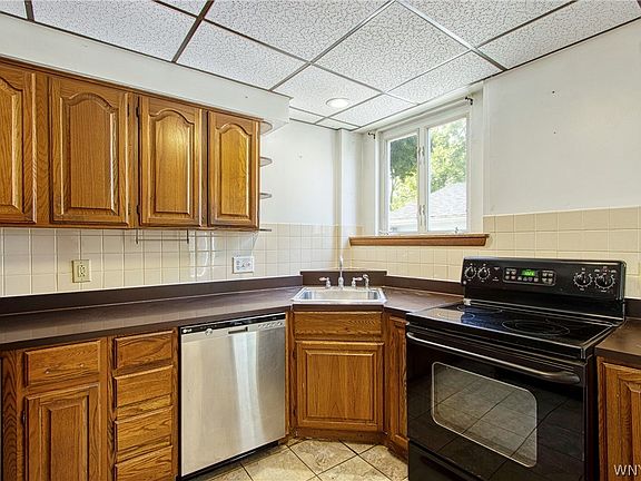 2nd image of 4437 Waveland Ct