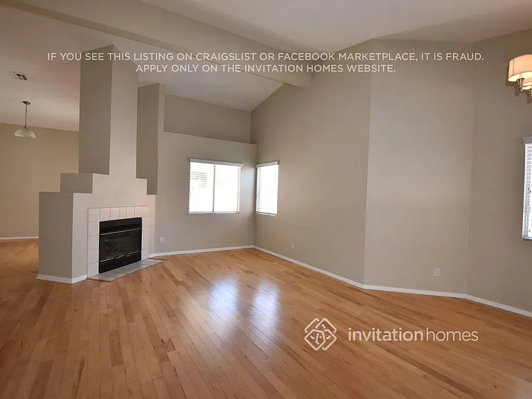 1629 Palmae Way — Photo 2