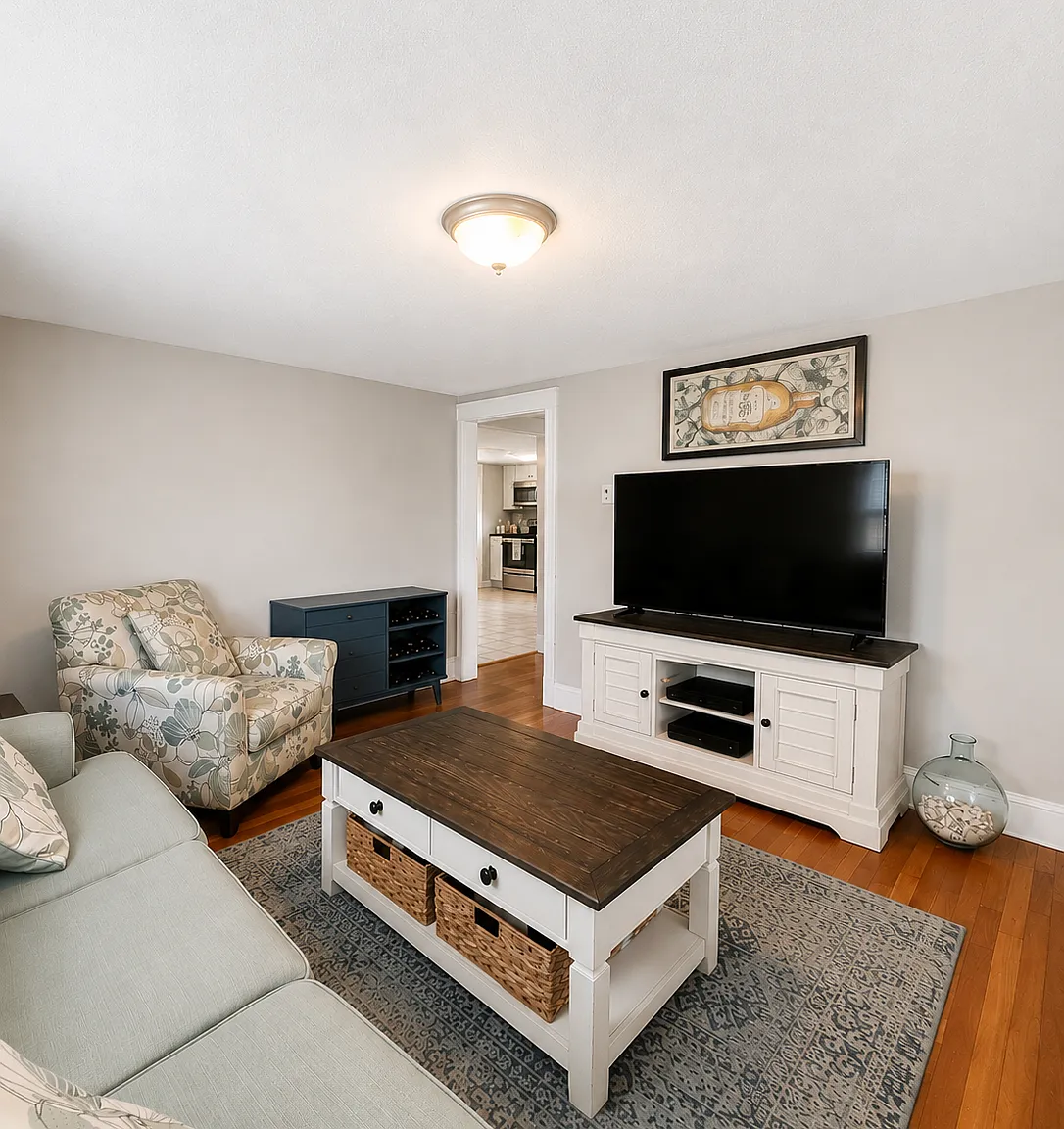 2 bed, $2,800 — Photo 1