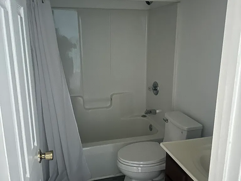 1112 Trinity St #812 — Photo 7