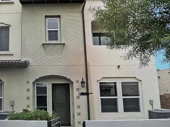 1221 Oliva Ct, Duarte, CA 91010