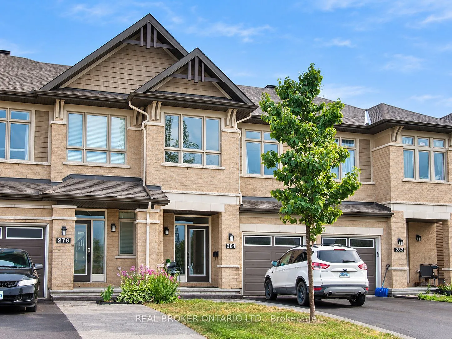 3 bed, $2,800 — Photo 1
