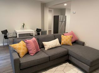 6368 Hillcrest Pl, Alexandria, VA 22312