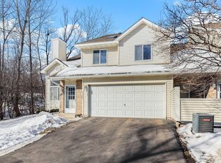 7025 49th St N, Oakdale, MN 55128