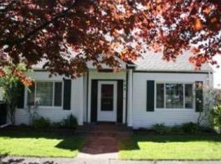 725 4th St, Cosmopolis, WA 98537