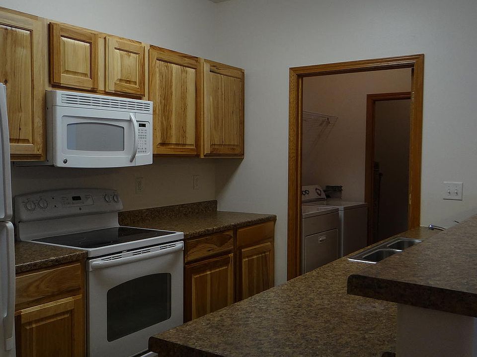 Courtyard Townhomes Kitchen
