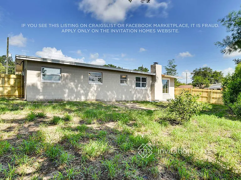 1917 N Powers Dr — Photo 11