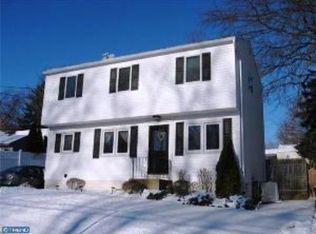 2831 Phipps Ave, Willow Grove, PA 19090