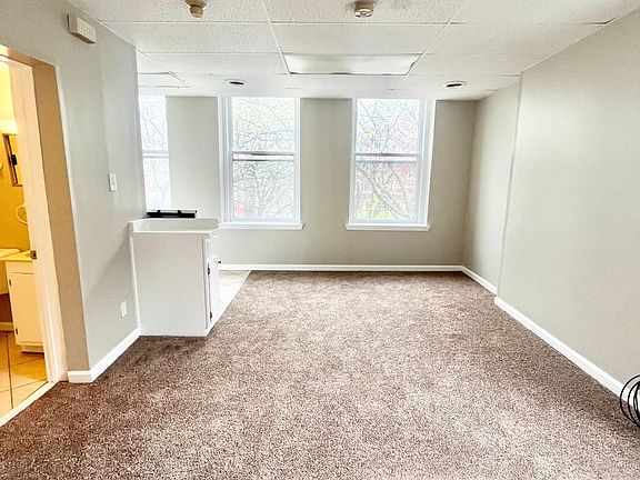 4th image of 1388 S 2nd St APT 3