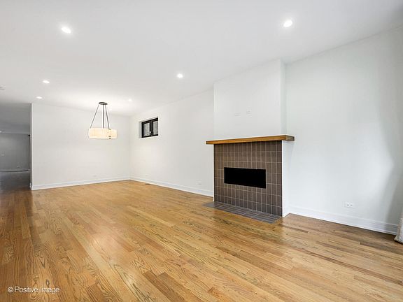 5th image of 1107 N Paulina St #1