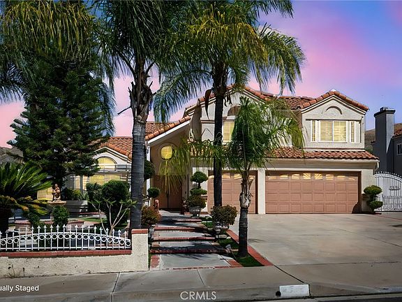 4th image of 3047 Prado Ln