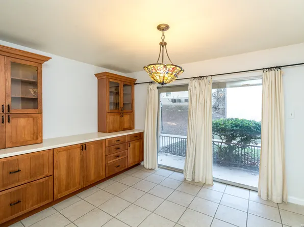 8702 Village #106, San Antonio, TX 78217