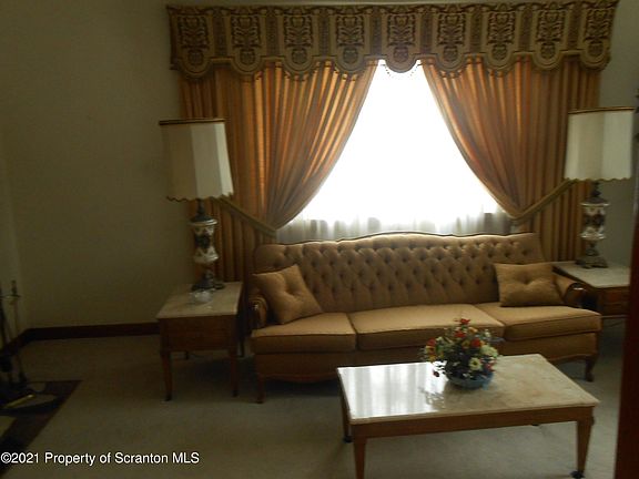 4th image of 622 N 624 Main Ave APT 7