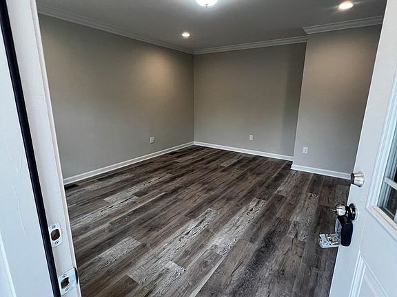 2nd image of 605 W Church St
