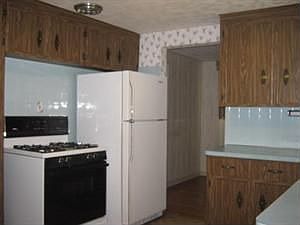 3rd image of 857 George Urban Blvd