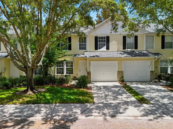 3006 Amber Oak Dr, Valrico, FL 33594