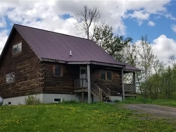 8923 Old State Route 31, Lyons, NY 14489