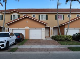 550 Saint Tropez Ln, Margate, FL 33068