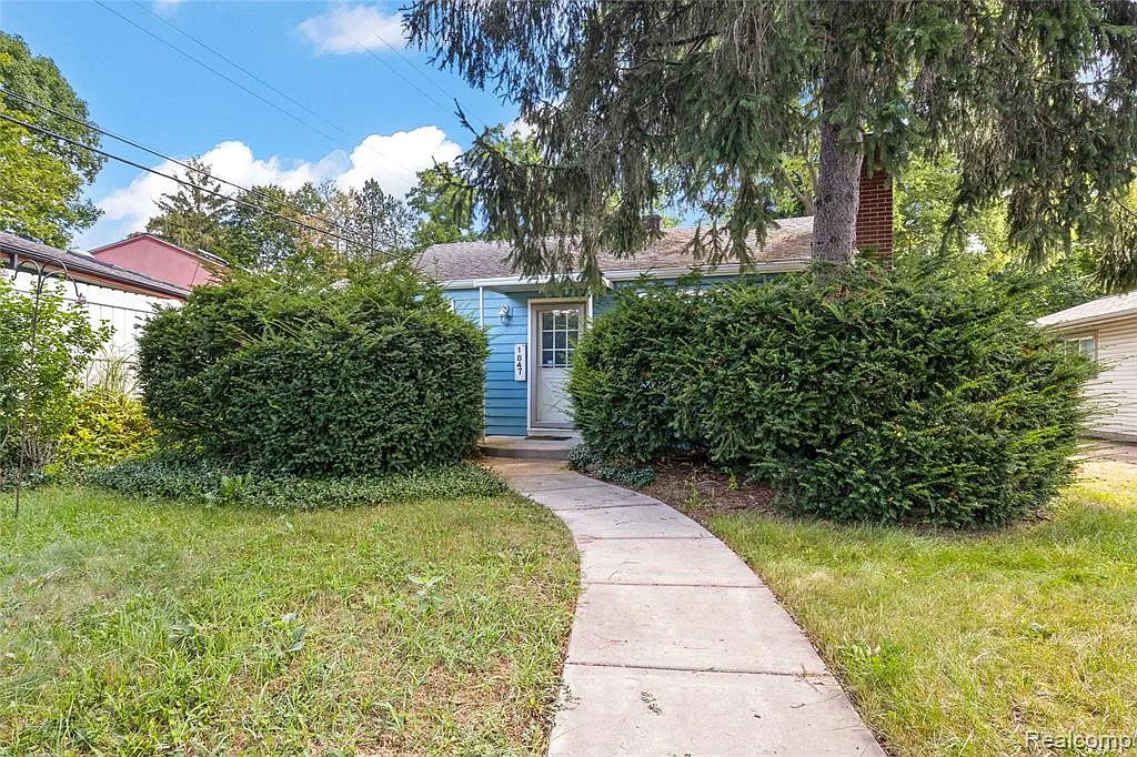 2 bed, 700 sqft, $2,695 — Photo 2