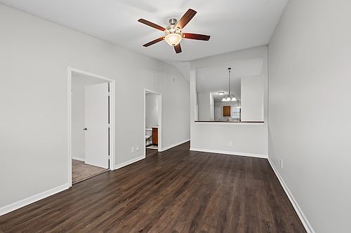 3rd image of 2435 Willowbrook Dr APT J100