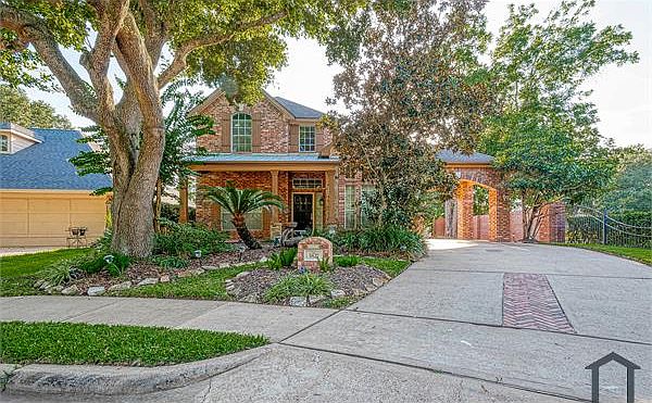1st image of 3827 Garden Way