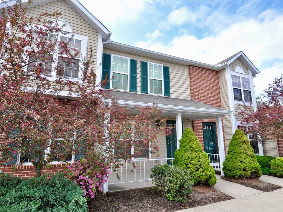 1st image of 311 Chadham Ct