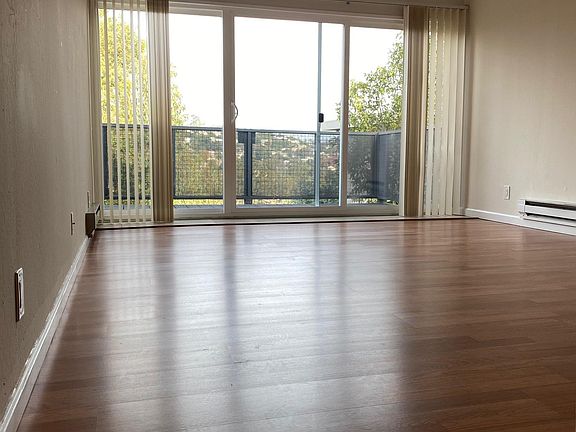 2nd image of 2211 Hastings Dr #52
