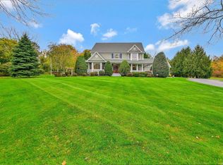 570 Country Club Dr, Cutchogue, NY 11935