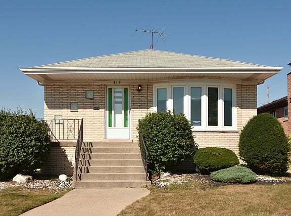 2nd image of 418 Manistee Ave