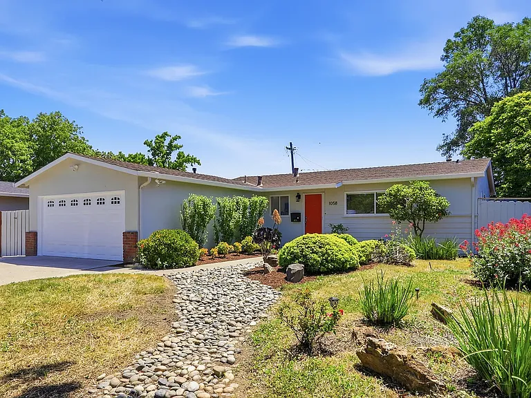 1058 Denver Dr — Photo 11