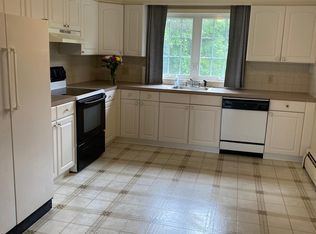 45 Maynard St APT D, Middletown, CT 06457