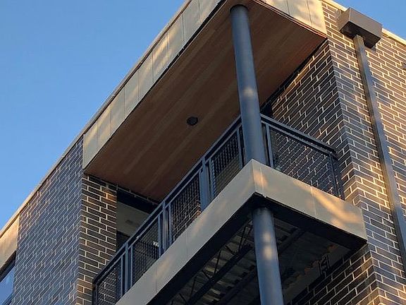 5th image of 1385 Brown St #301