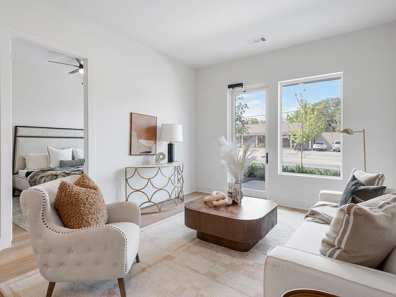 4th image of 1090 Haysboro Ave #109