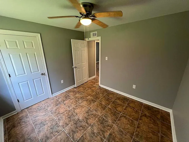 5057 Baker Blvd — Photo 33