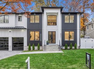 801 Godwin Rd, Paramus Boro, NJ 07652